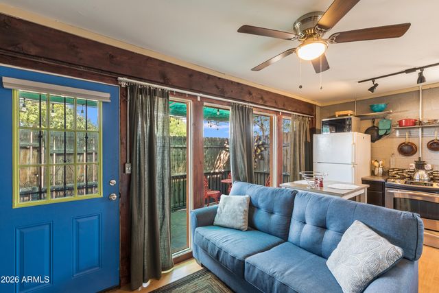 1601 W MULBERRY Drive, Phoenix, AZ 85015