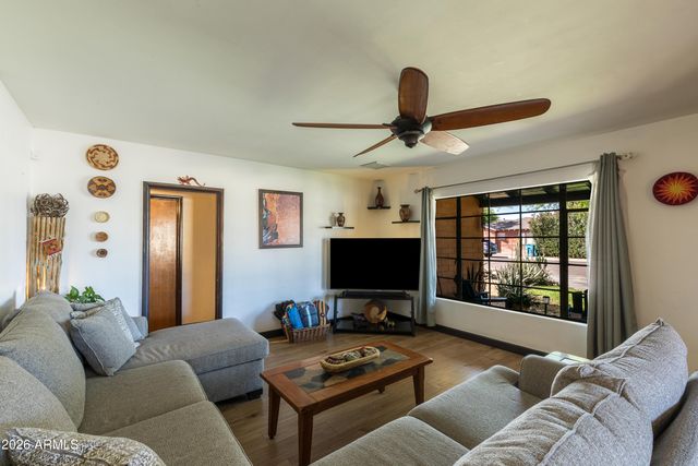 1601 W MULBERRY Drive, Phoenix, AZ 85015