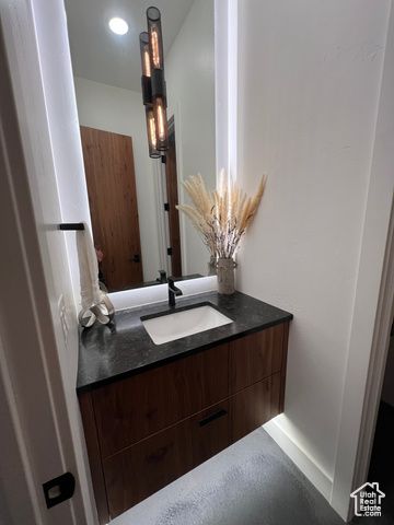 195 E 3575 N, North Ogden, UT 84414