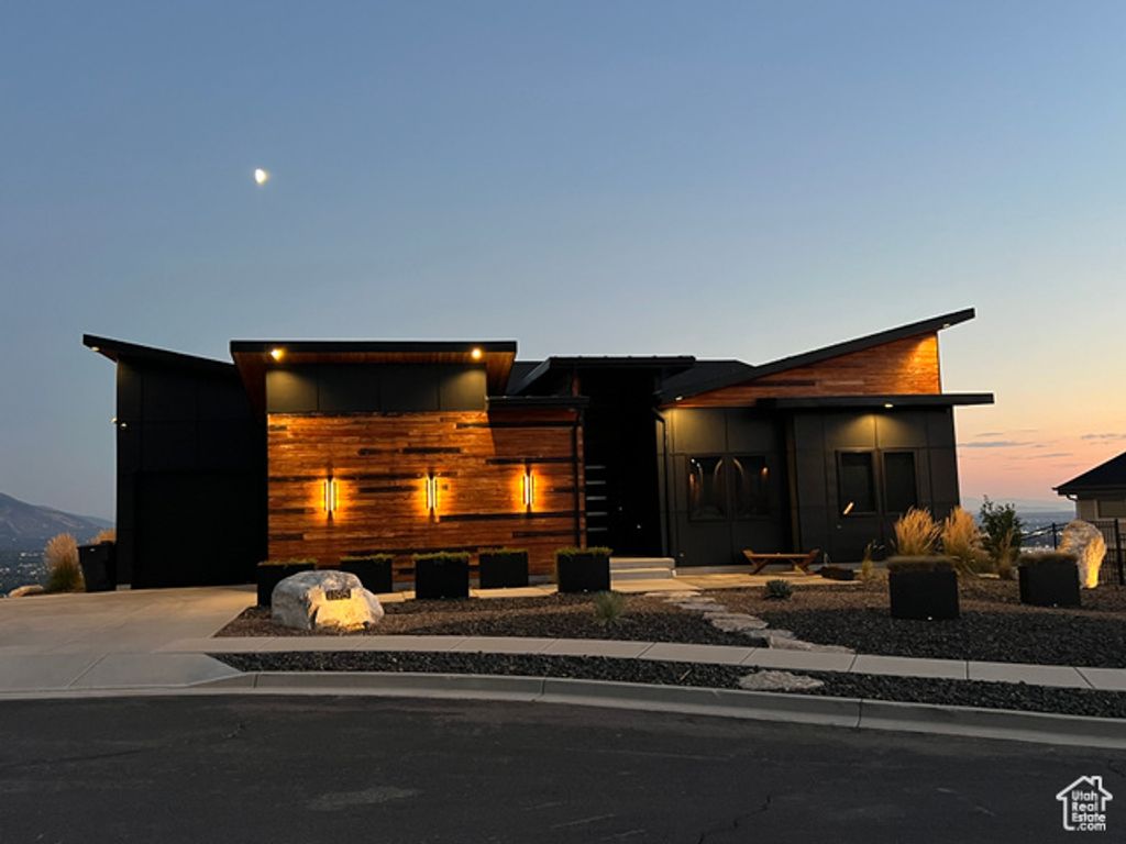 195 E 3575 N, North Ogden, UT 84414