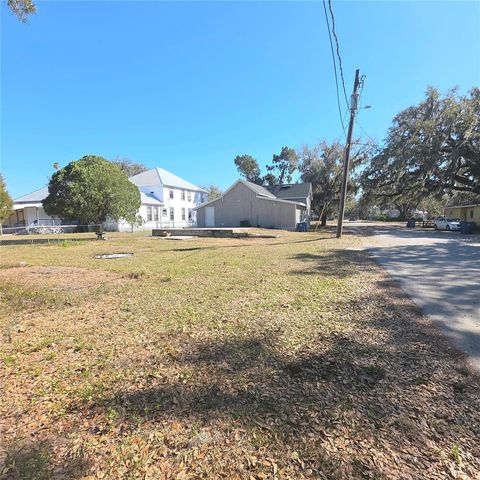 416 W BROADWAY STREET, Fort Meade, FL 33841