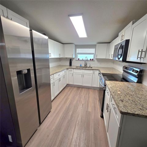 416 W BROADWAY STREET, Fort Meade, FL 33841