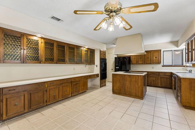 2509 Toulouse DR, Austin, TX 78748