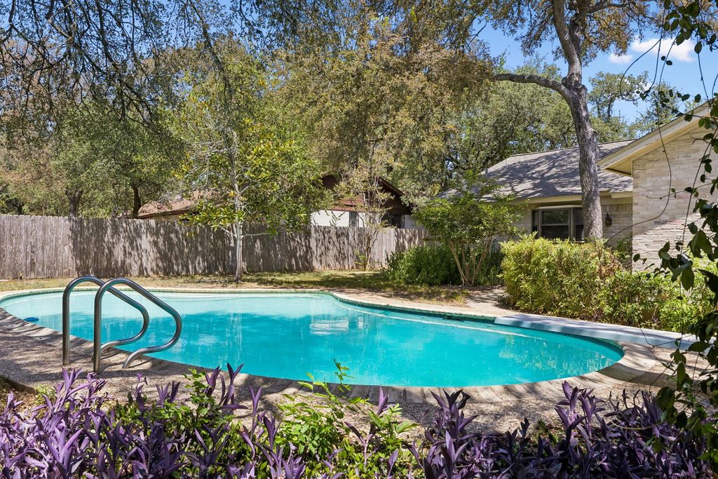 2509 Toulouse DR, Austin, TX 78748