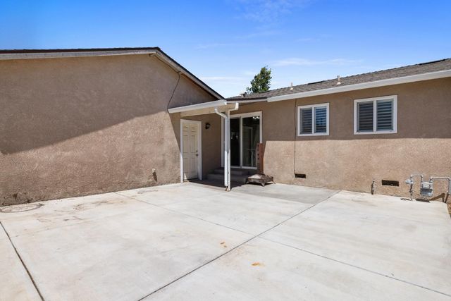 4808 Corona Way, Denair, CA 95316
