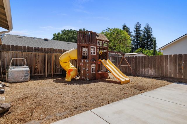 4808 Corona Way, Denair, CA 95316