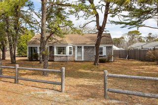 178 Shad Hole Rd, Dennis, MA 02639