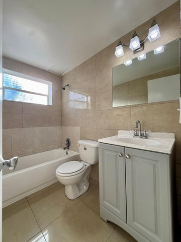 1241 W River Drive Unit 4, Margate, FL 33063