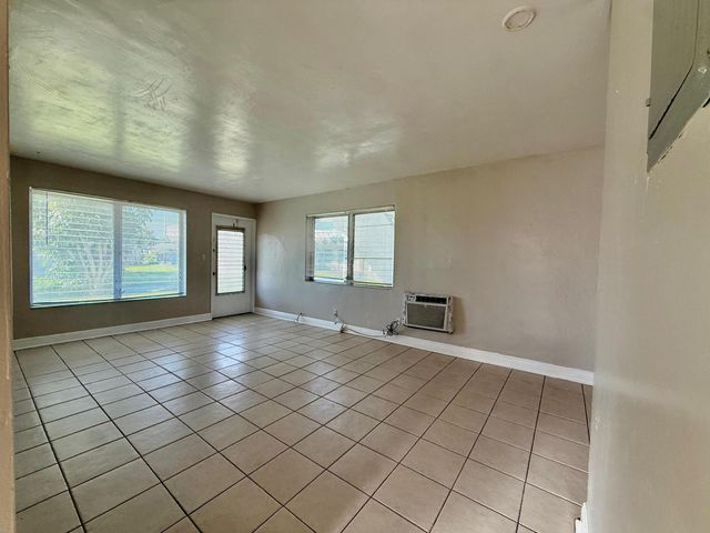 1241 W River Drive Unit 4, Margate, FL 33063