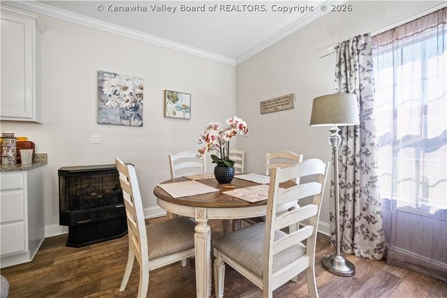 2935 Newhouse Drive, Charleston, WV 25302