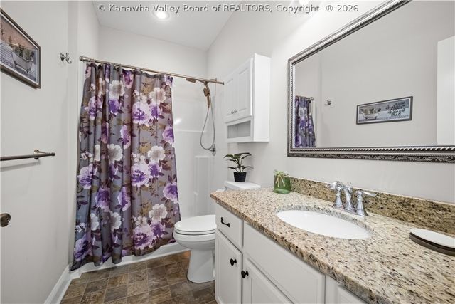 2935 Newhouse Drive, Charleston, WV 25302