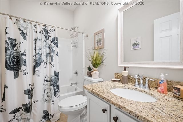 2935 Newhouse Drive, Charleston, WV 25302