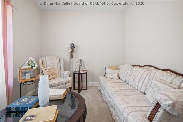 2935 Newhouse Drive, Charleston, WV 25302