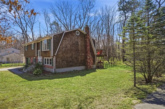 25 Daniel Drive, Coventry, RI 02816