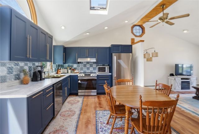 25 Daniel Drive, Coventry, RI 02816