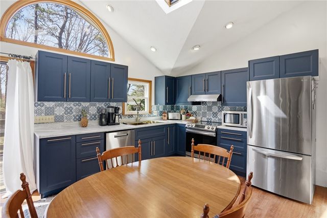 25 Daniel Drive, Coventry, RI 02816