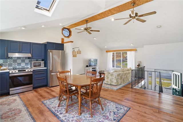 25 Daniel Drive, Coventry, RI 02816