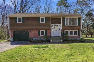 25 Daniel Drive, Coventry, RI 02816