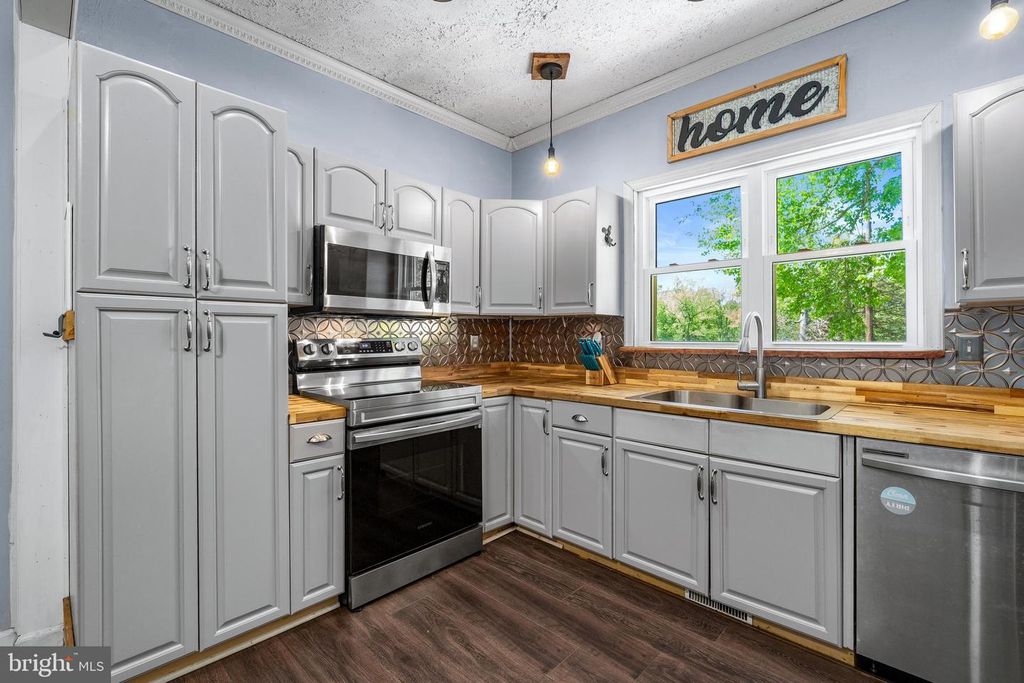 Image 14 of property listing at 630 W OLD PHILADELPHIA RD, North East, MD 21901