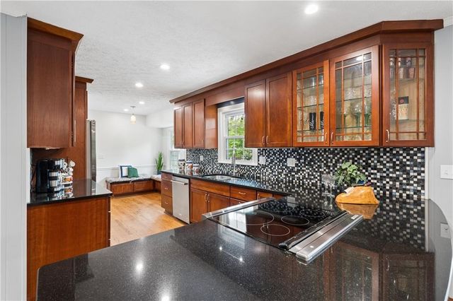 2627 Sterling Acres Drive, Tucker, GA 30084