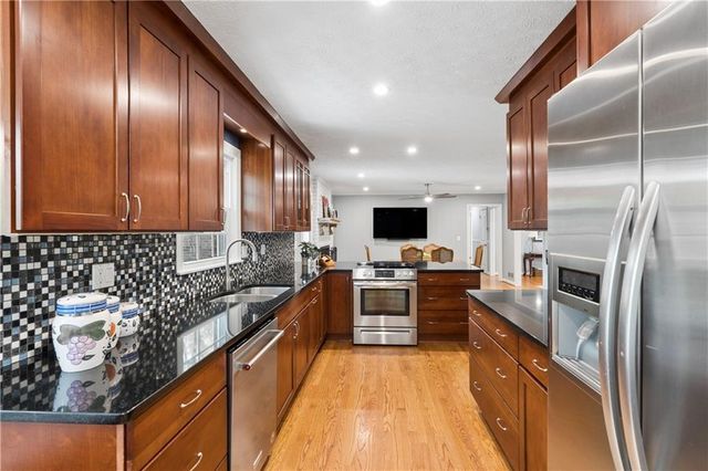 2627 Sterling Acres Drive, Tucker, GA 30084