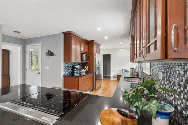 2627 Sterling Acres Drive, Tucker, GA 30084