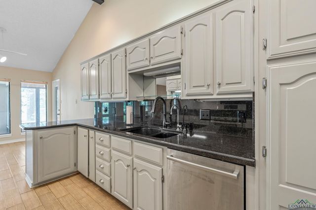 222 County Road 2430, Mineola, TX 75773