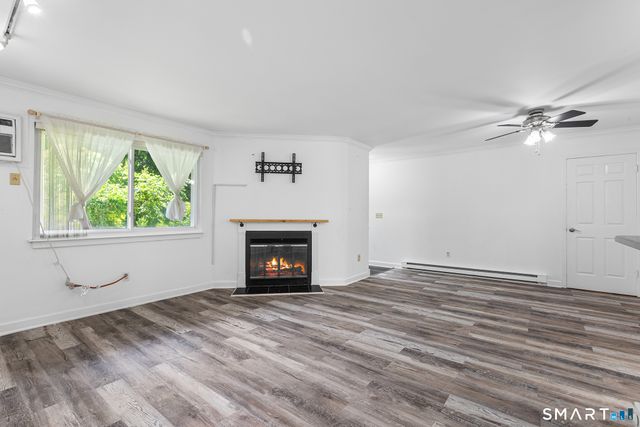 8 Rose Lane 10-11, Danbury, CT 06811