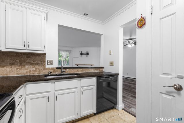 8 Rose Lane 10-11, Danbury, CT 06811