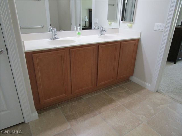 8677 Erice CT, Naples, FL 34114