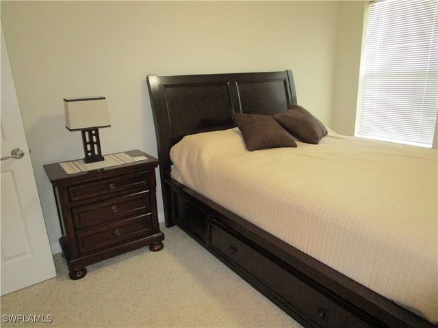 8677 Erice CT, Naples, FL 34114