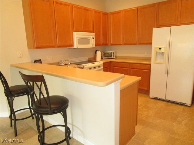 8677 Erice CT, Naples, FL 34114