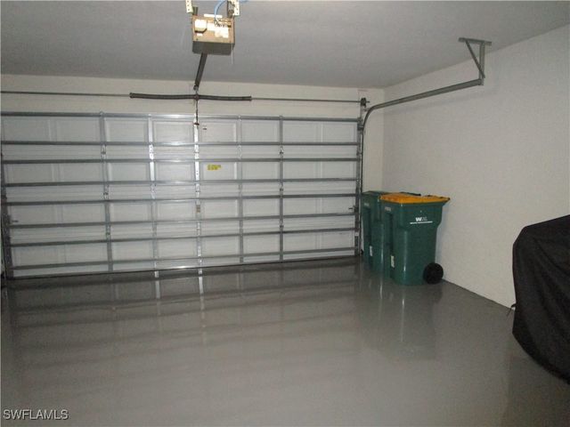 8677 Erice CT, Naples, FL 34114