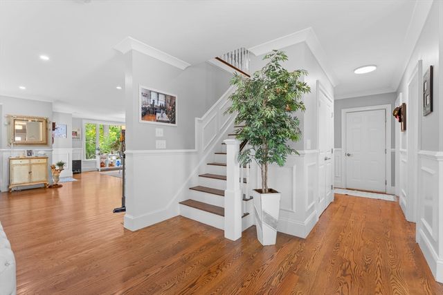 22 Jacobs Rd, Southbridge, MA 01550
