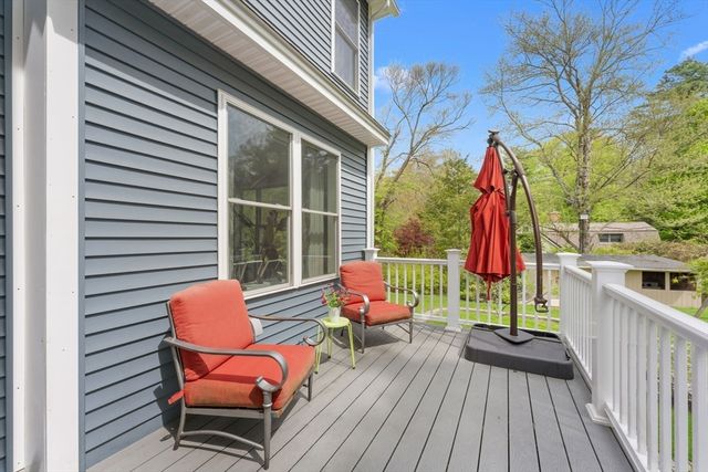 22 Jacobs Rd, Southbridge, MA 01550