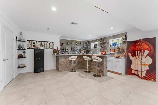22 Jacobs Rd, Southbridge, MA 01550
