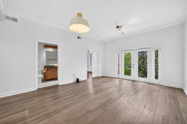100 Willard Street 21, Houston, TX 77006
