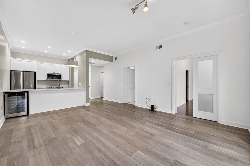 100 Willard Street 21, Houston, TX 77006