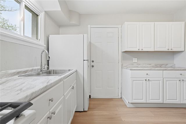 700 Large Avenue, Clairton, PA 15025