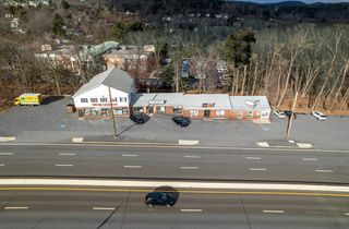 3-11 Turnpike Rd, Southborough, MA 01772