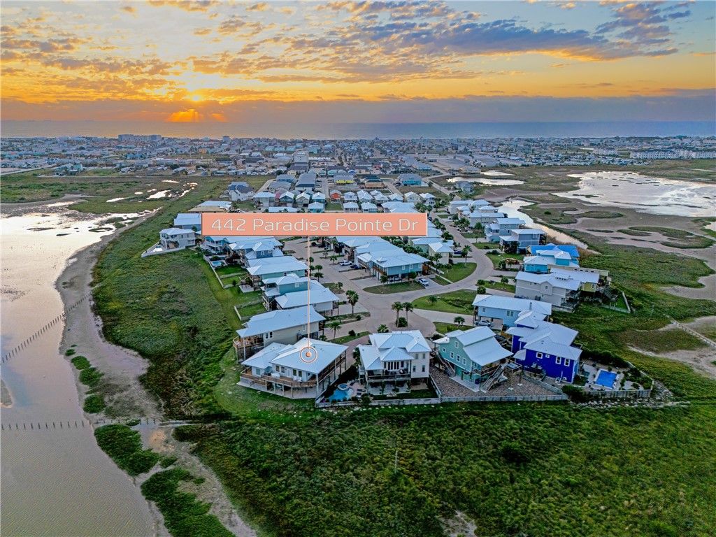 442 Paradise Pointe Dr, Port Aransas, TX 78373 — exterior