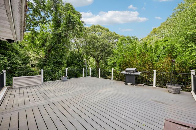 40 Timberpoint Drive, Northport, NY 11768