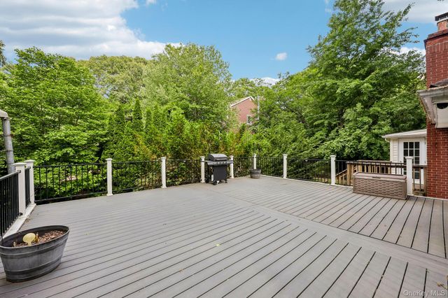 40 Timberpoint Drive, Northport, NY 11768