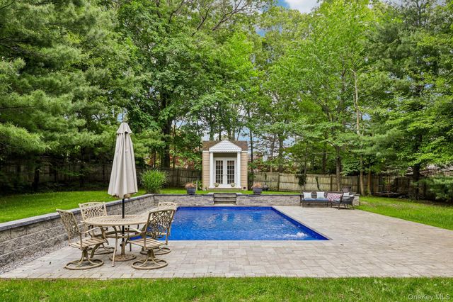 40 Timberpoint Drive, Northport, NY 11768