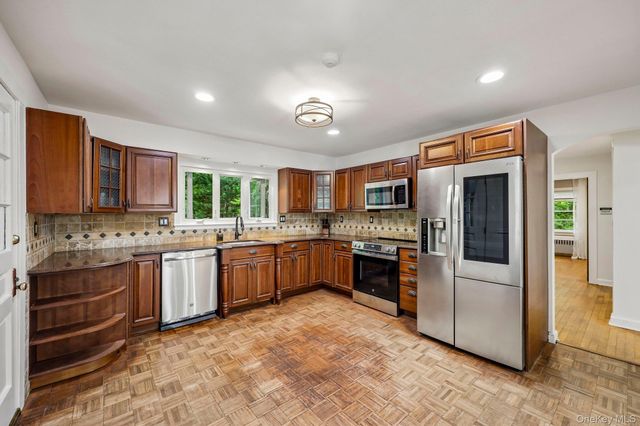 40 Timberpoint Drive, Northport, NY 11768