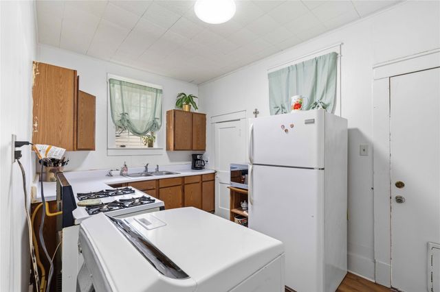 1206 8th Street, Brownwood, TX 76802