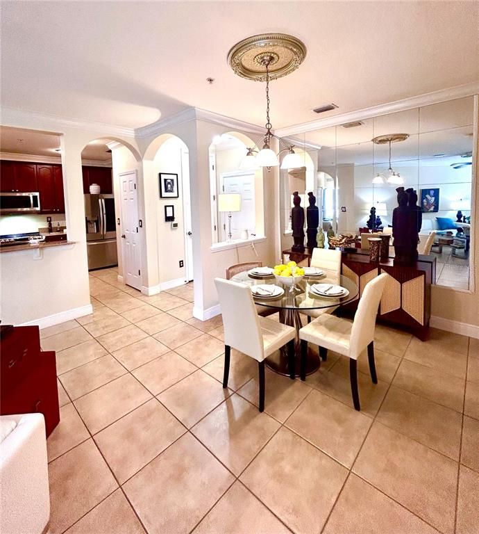 Image 8 of property listing at 8168 BOAT HOOK LOOP 107, Windermere, FL 34786