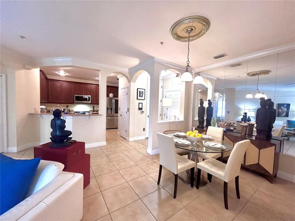 Image 9 of property listing at 8168 BOAT HOOK LOOP 107, Windermere, FL 34786
