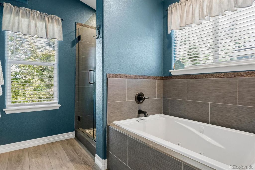 Image 18 of property listing at 9646 Westbury Way, Highlands Ranch, CO 80129