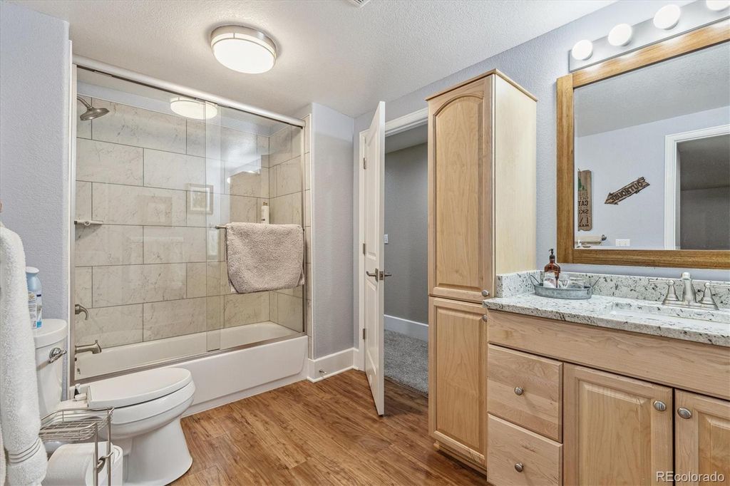 Image 26 of property listing at 9646 Westbury Way, Highlands Ranch, CO 80129